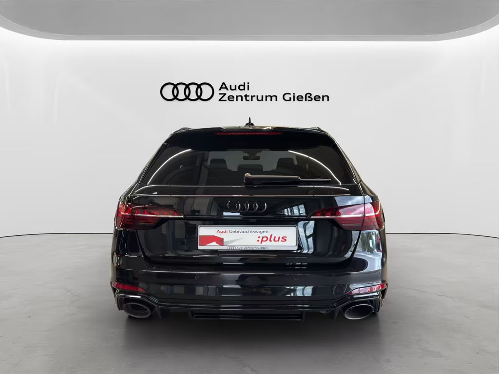 Audi RS4