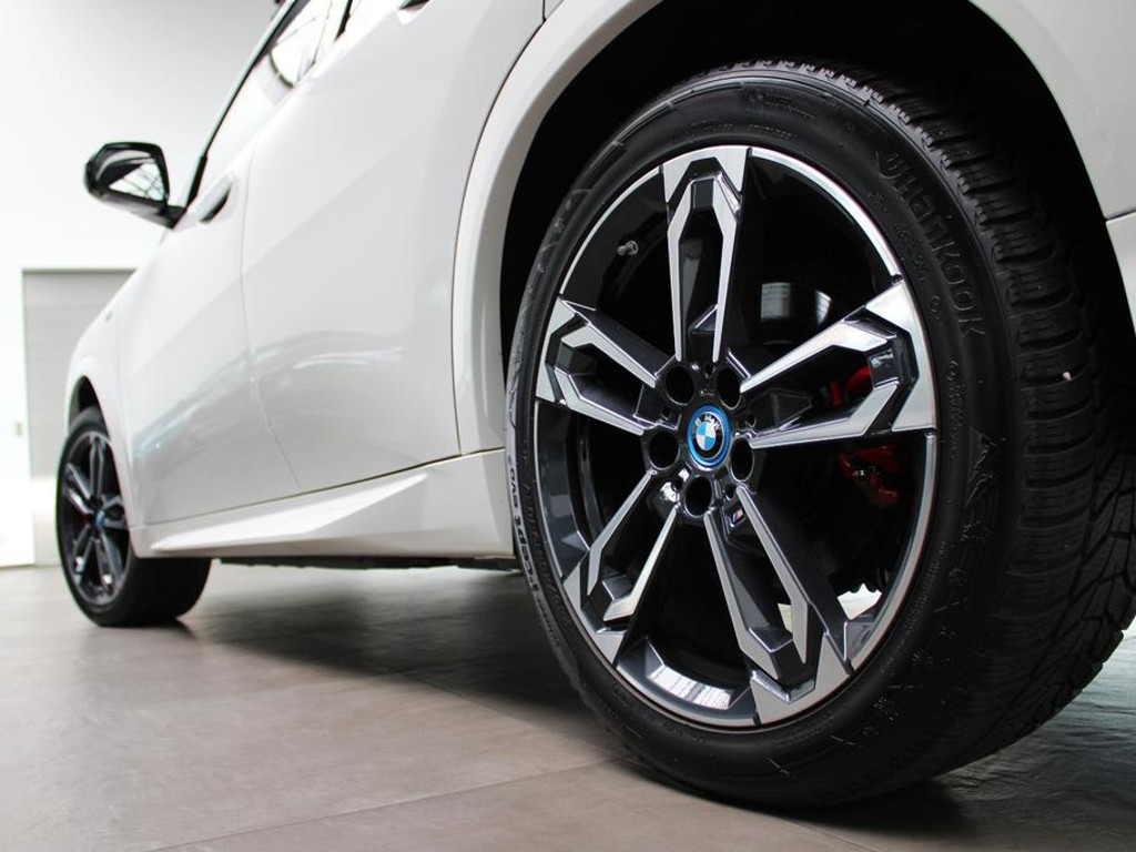 BMW iX2