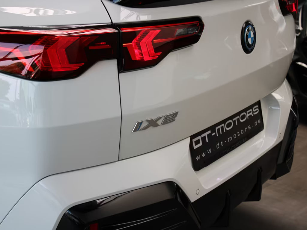 BMW iX2