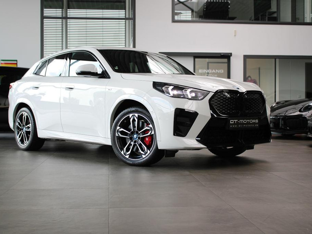 BMW iX2