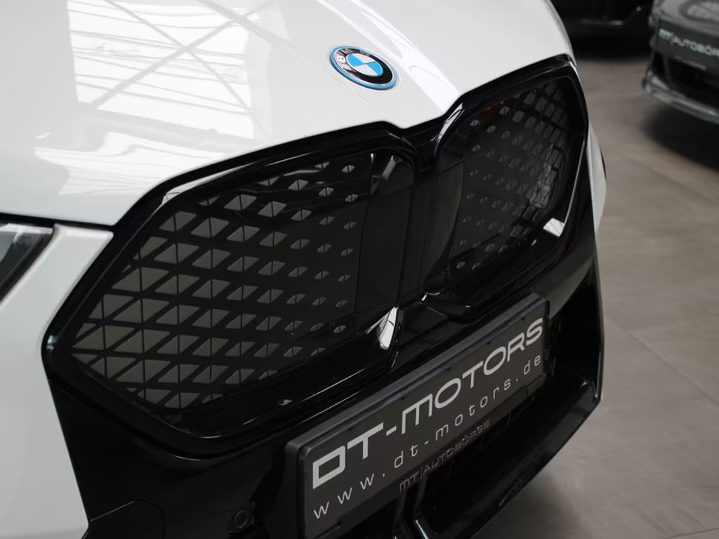 BMW iX2