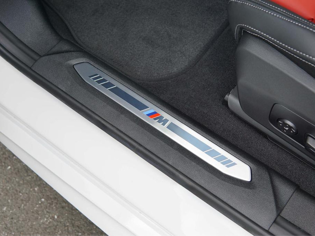 BMW M235