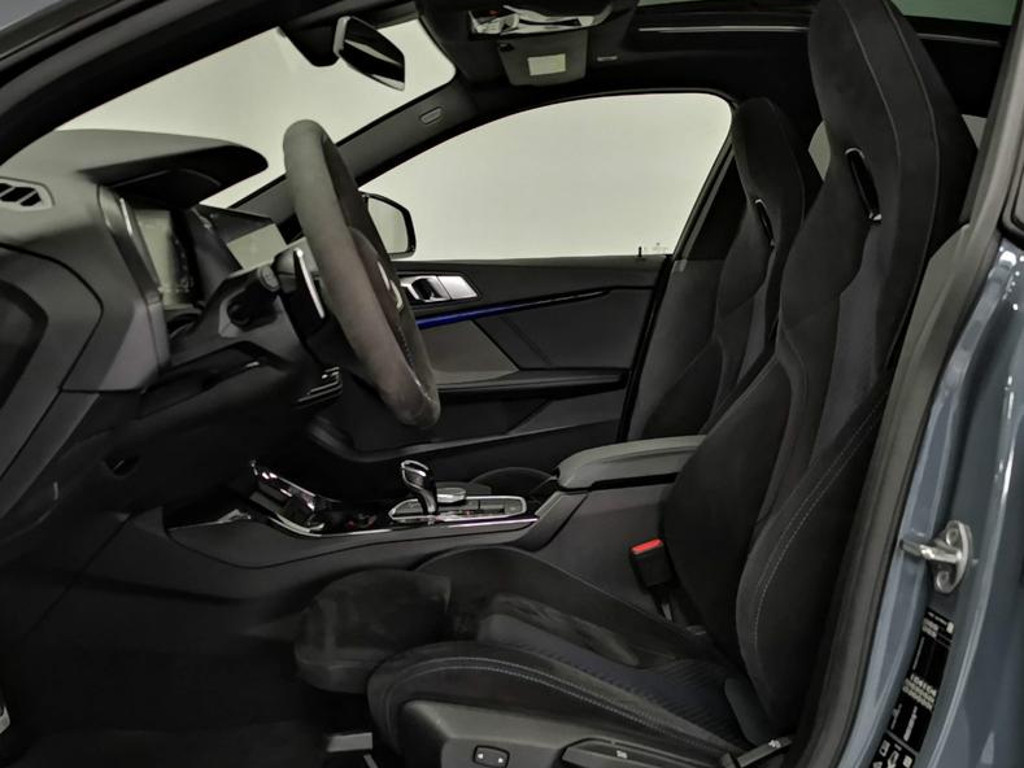 BMW M235