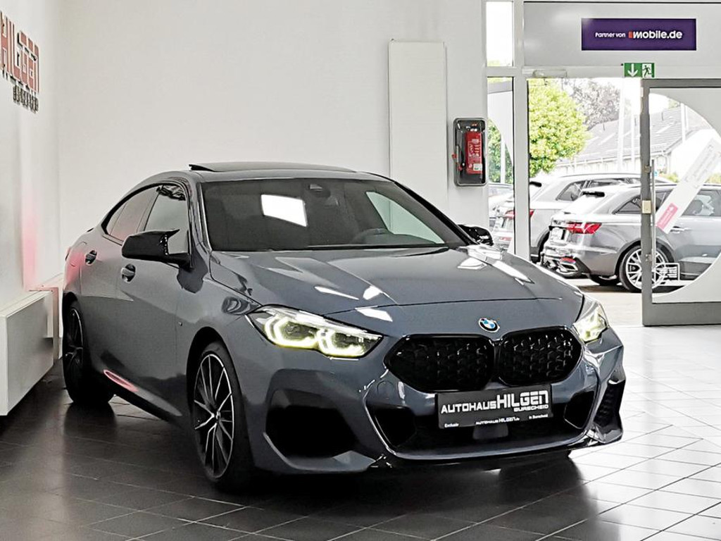 BMW M235