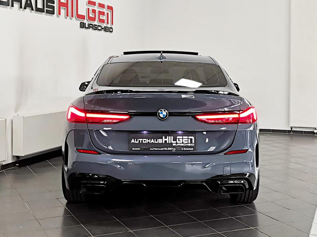 BMW M235