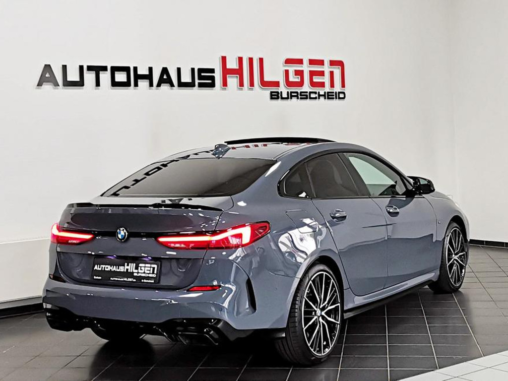 BMW M235