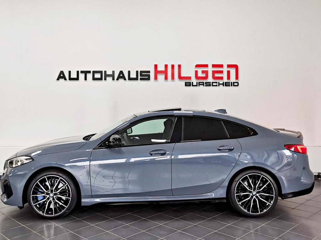 BMW M235