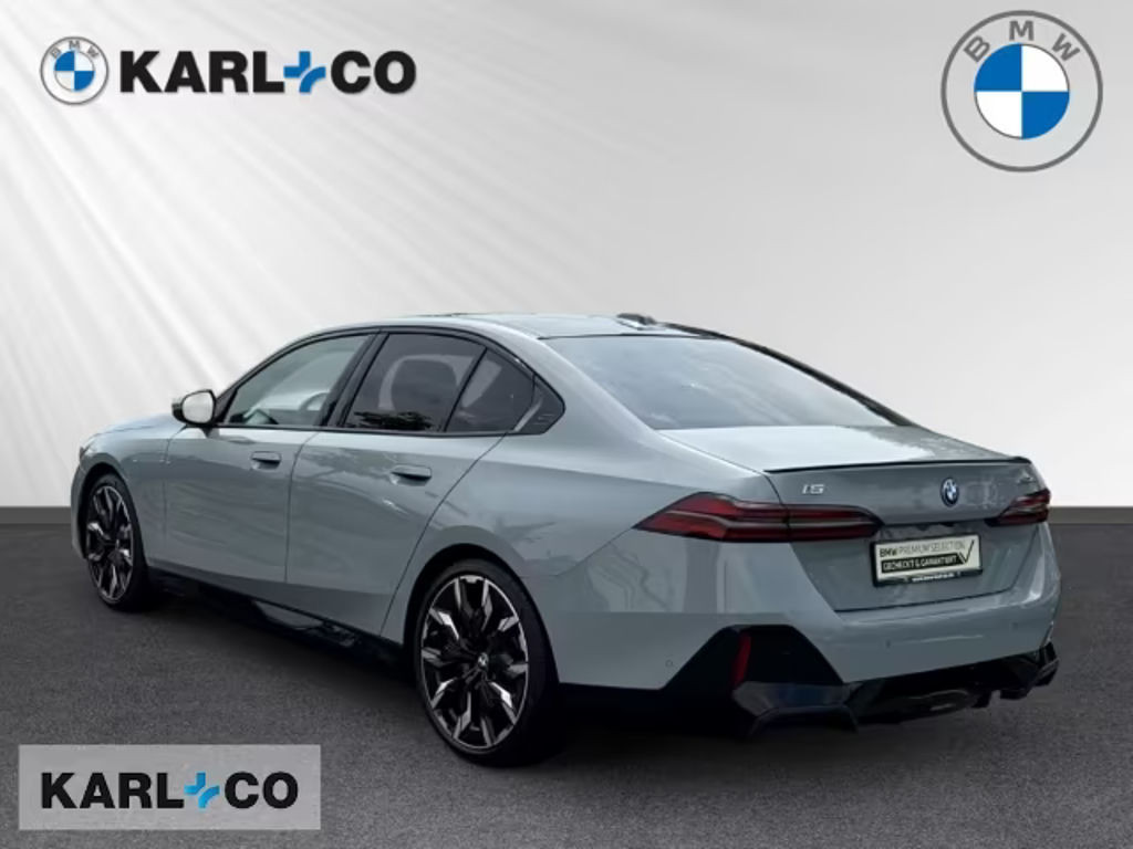 BMW i5