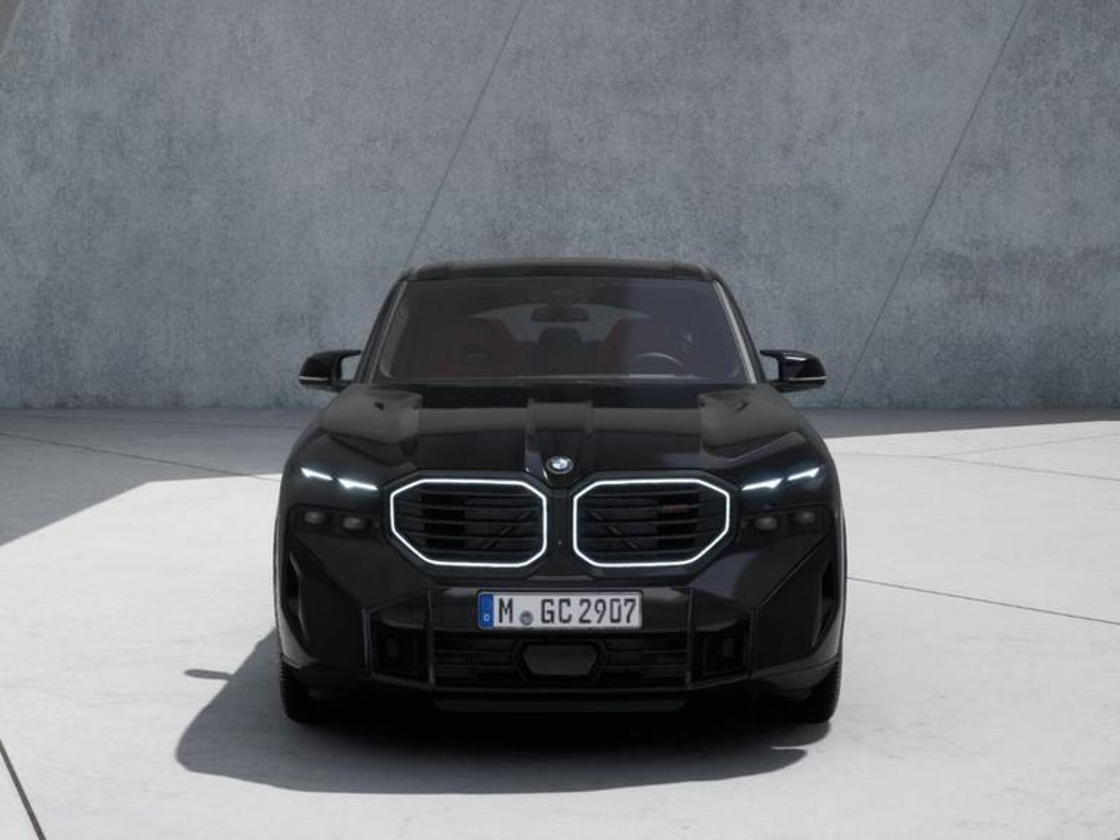 BMW XM