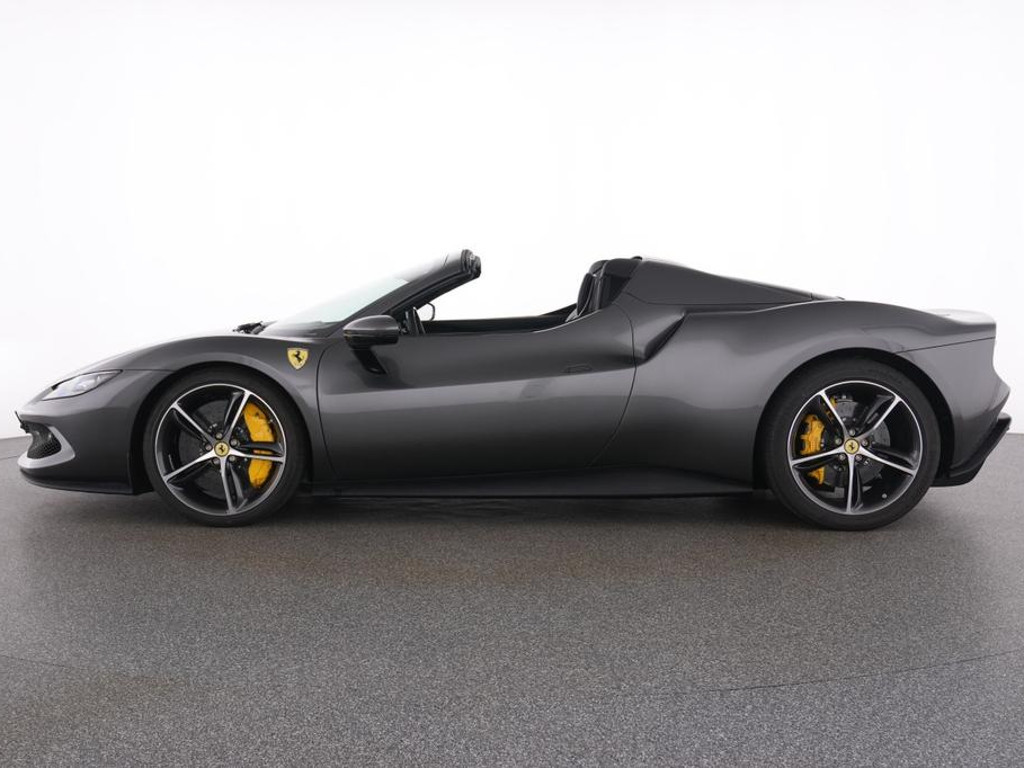 Ferrari 296 GTS