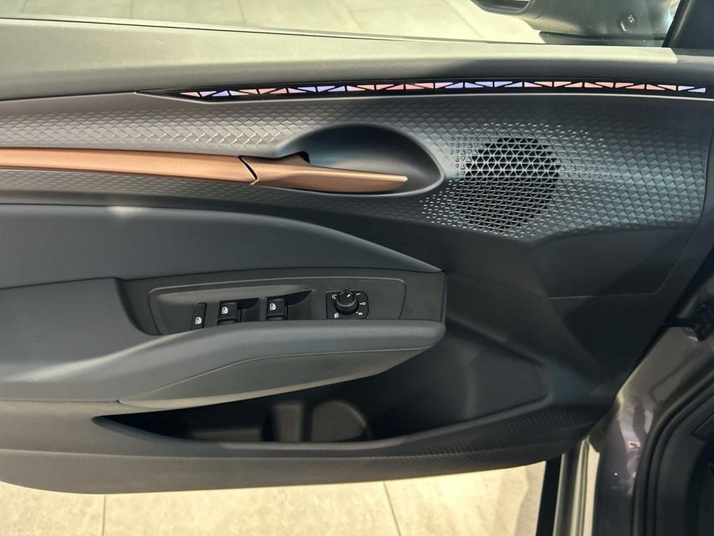Cupra Raval