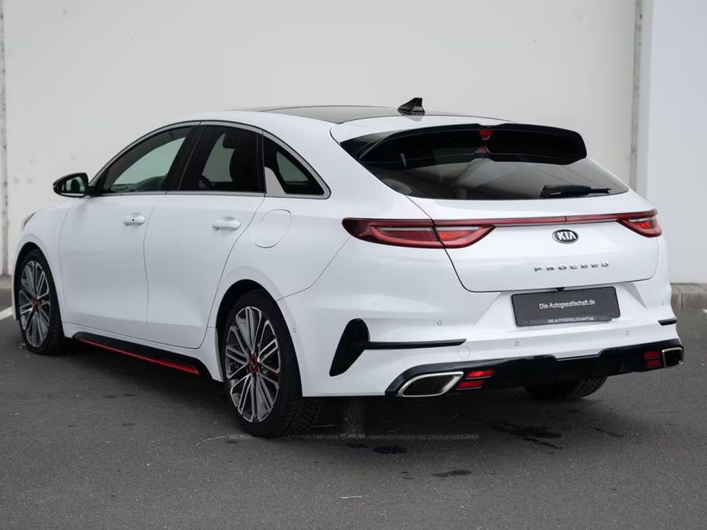 Kia ProCeed