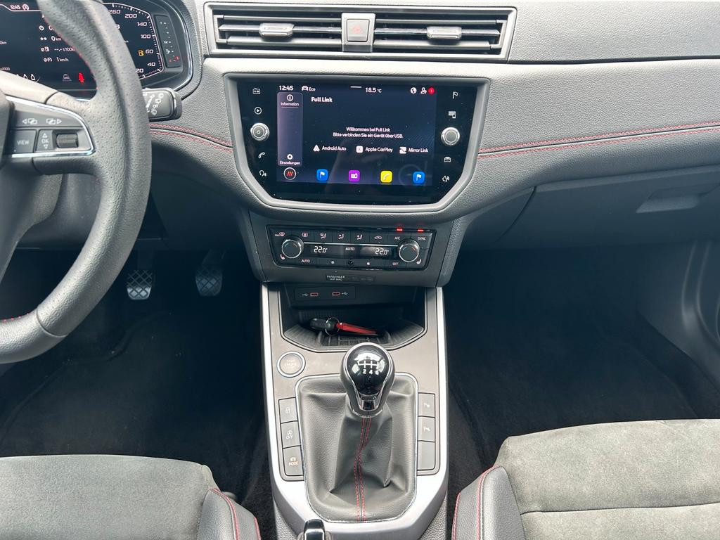 Seat Arona