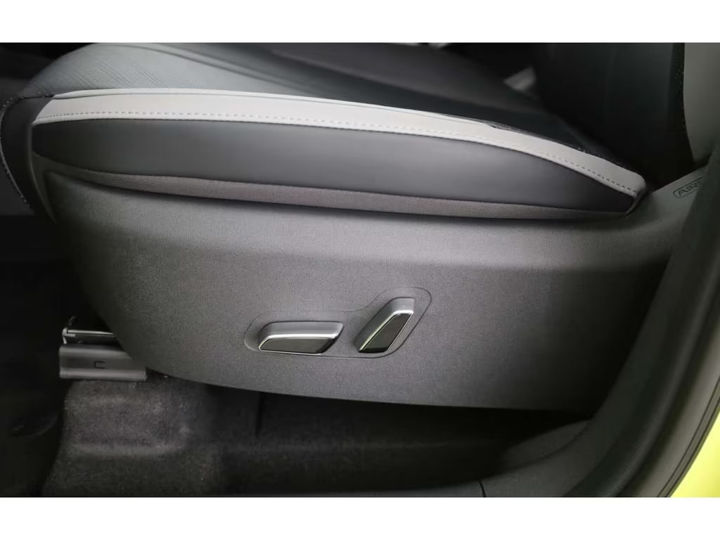 BYD Dolphin Surf