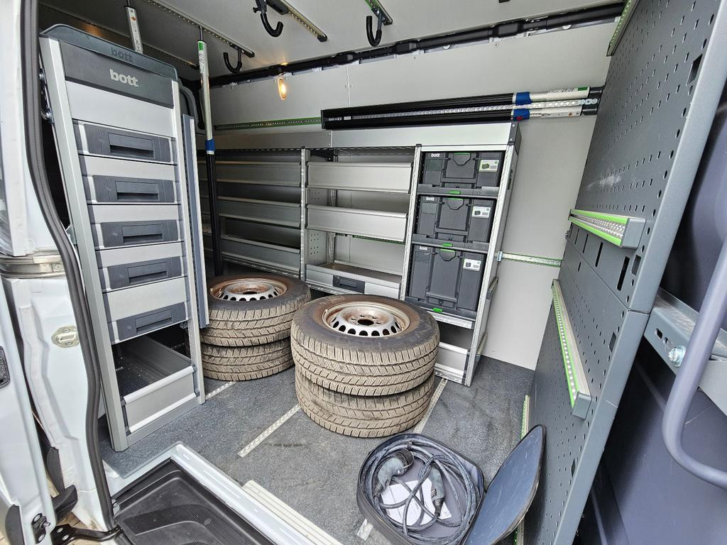 Mercedes-Benz eSprinter
