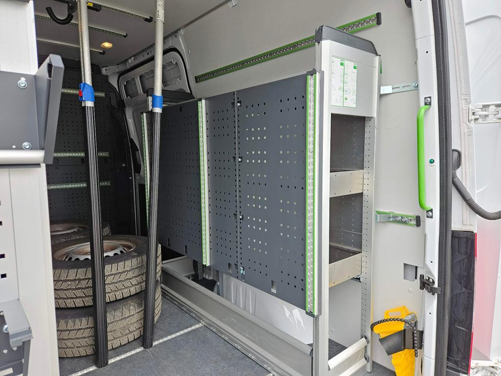 Mercedes-Benz eSprinter