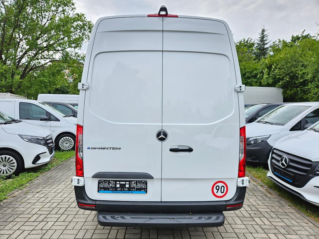 Mercedes-Benz eSprinter