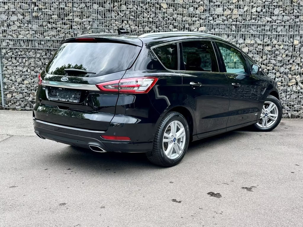Ford S-Max