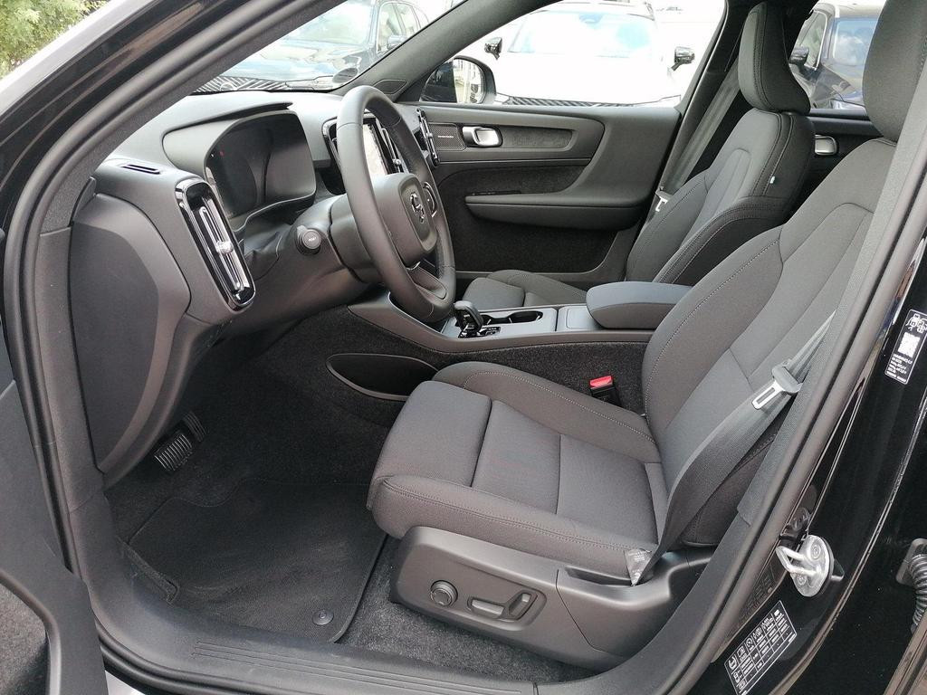 Volvo EX40