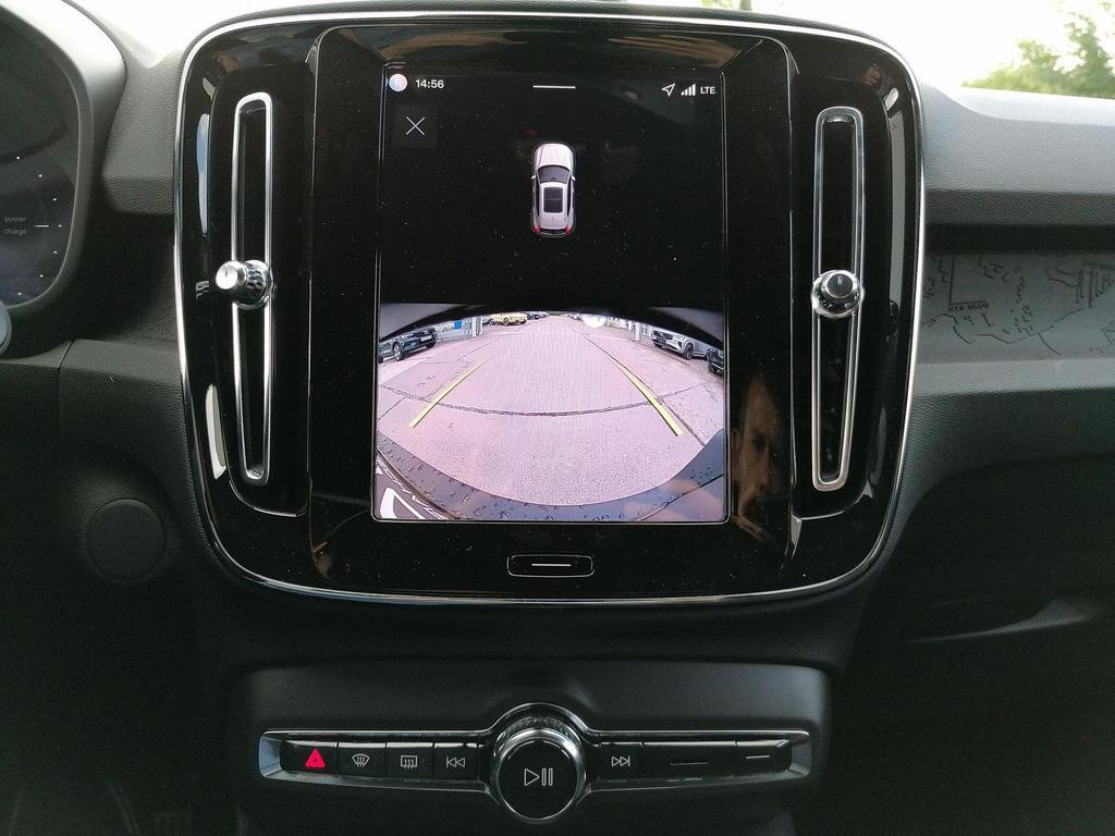 Volvo EX40
