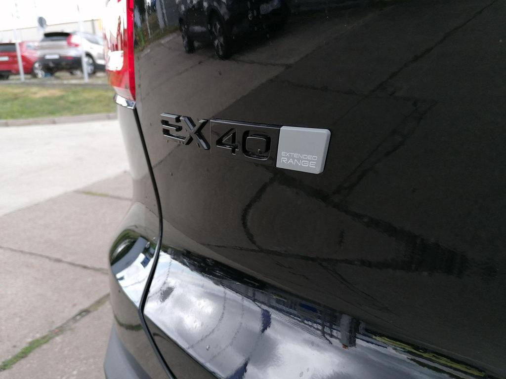 Volvo EX40