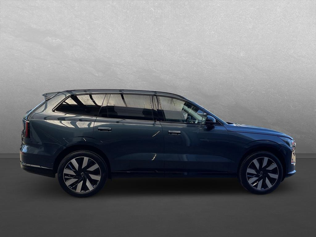 Volvo EX90