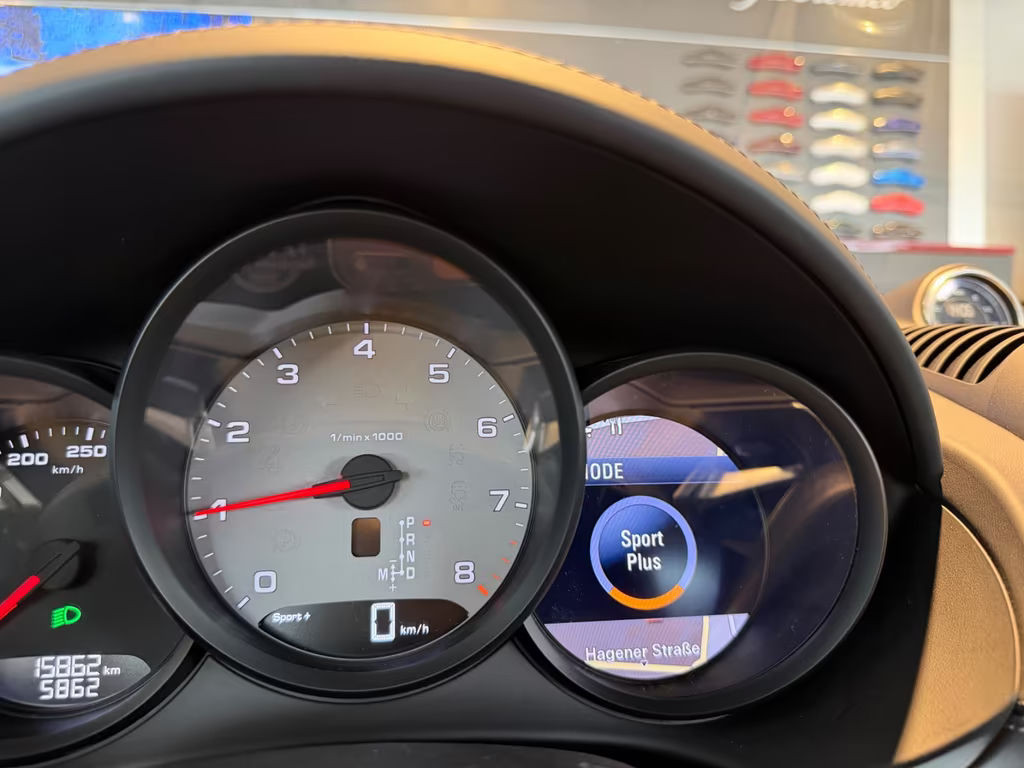 Porsche Cayman