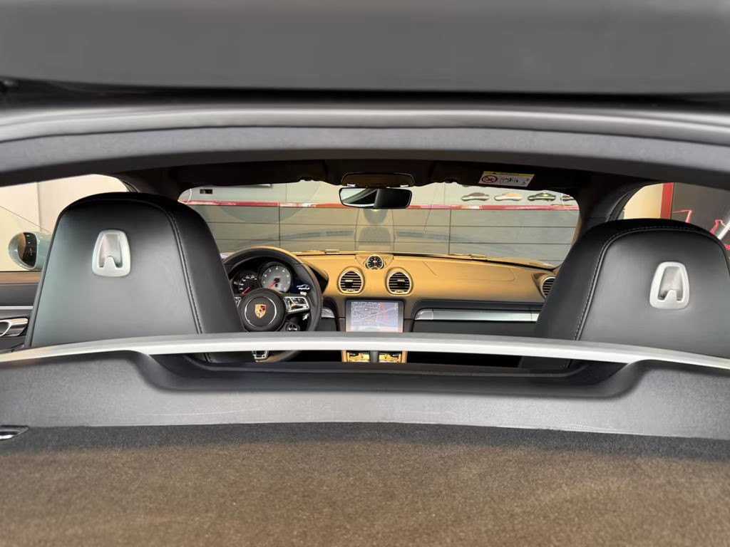 Porsche Cayman