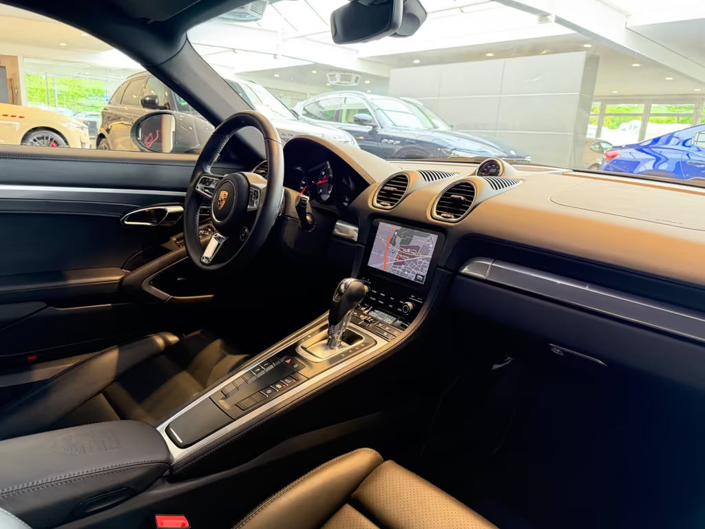 Porsche Cayman
