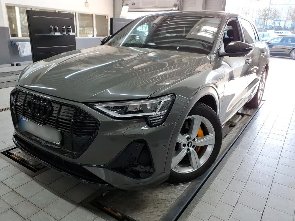 Audi e-tron Quattro S-Line 55