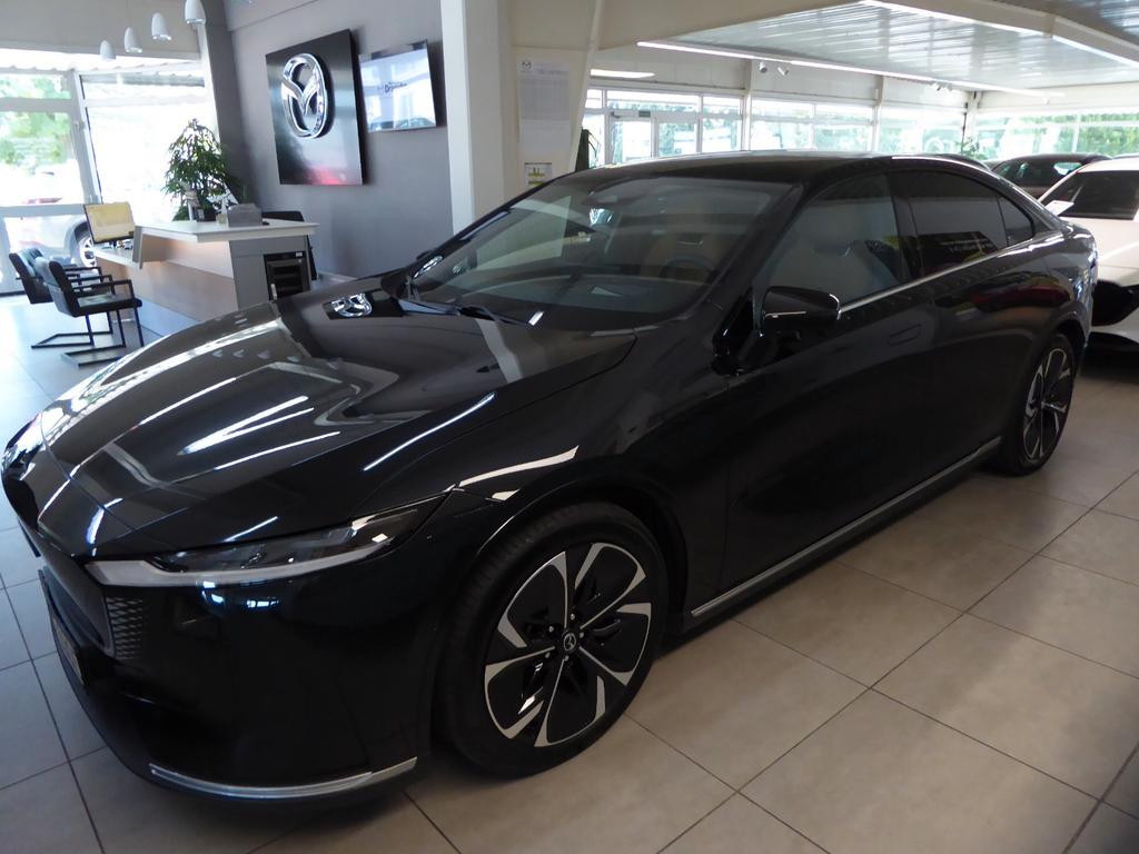 Mazda 6e