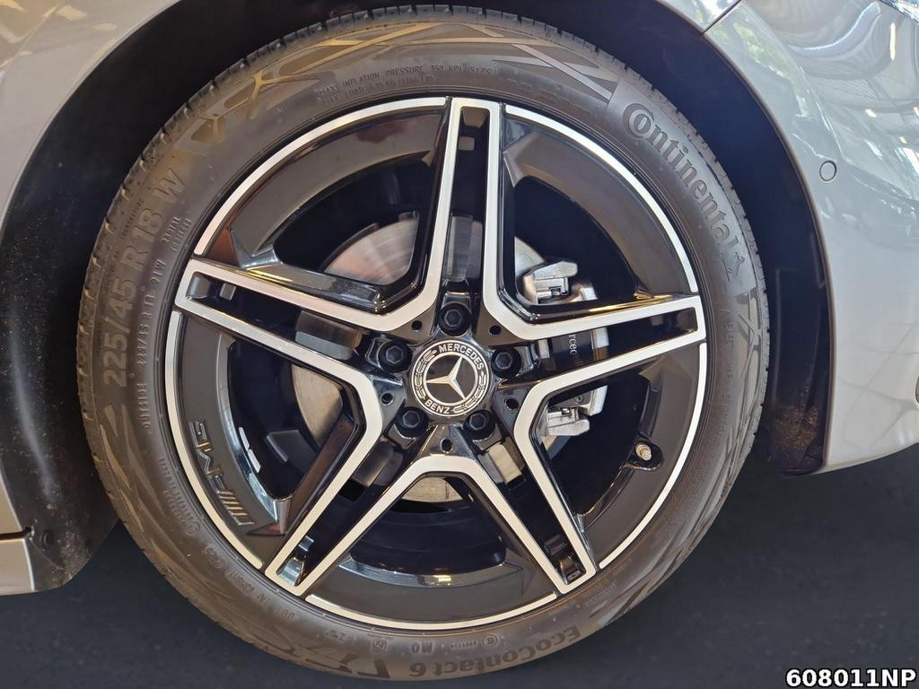 Mercedes-Benz A-Klasse A 180 AMG Line