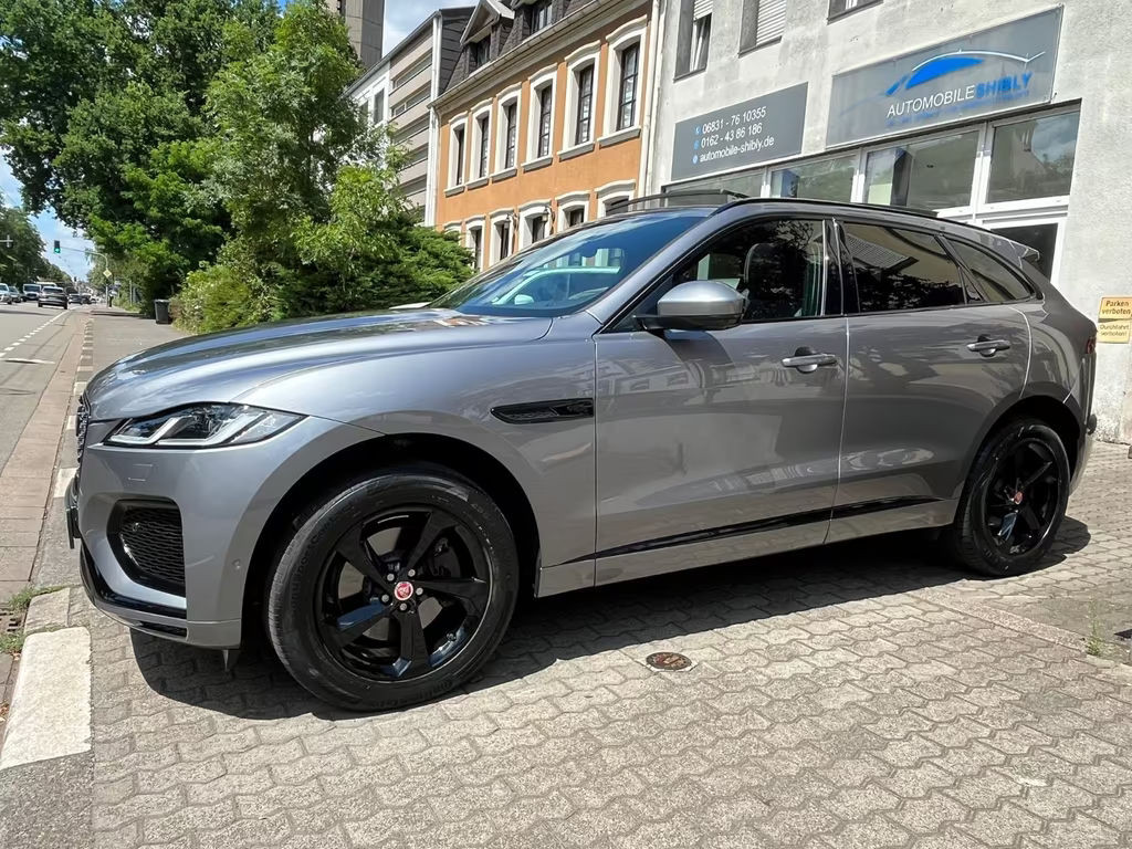 Jaguar F-Pace