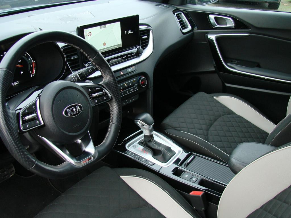 Kia ProCeed