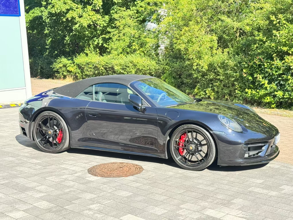 Porsche 911 GTS 992 Cabriolet