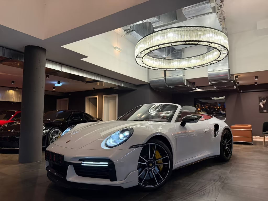 Porsche 911 Turbo 992 Cabriolet