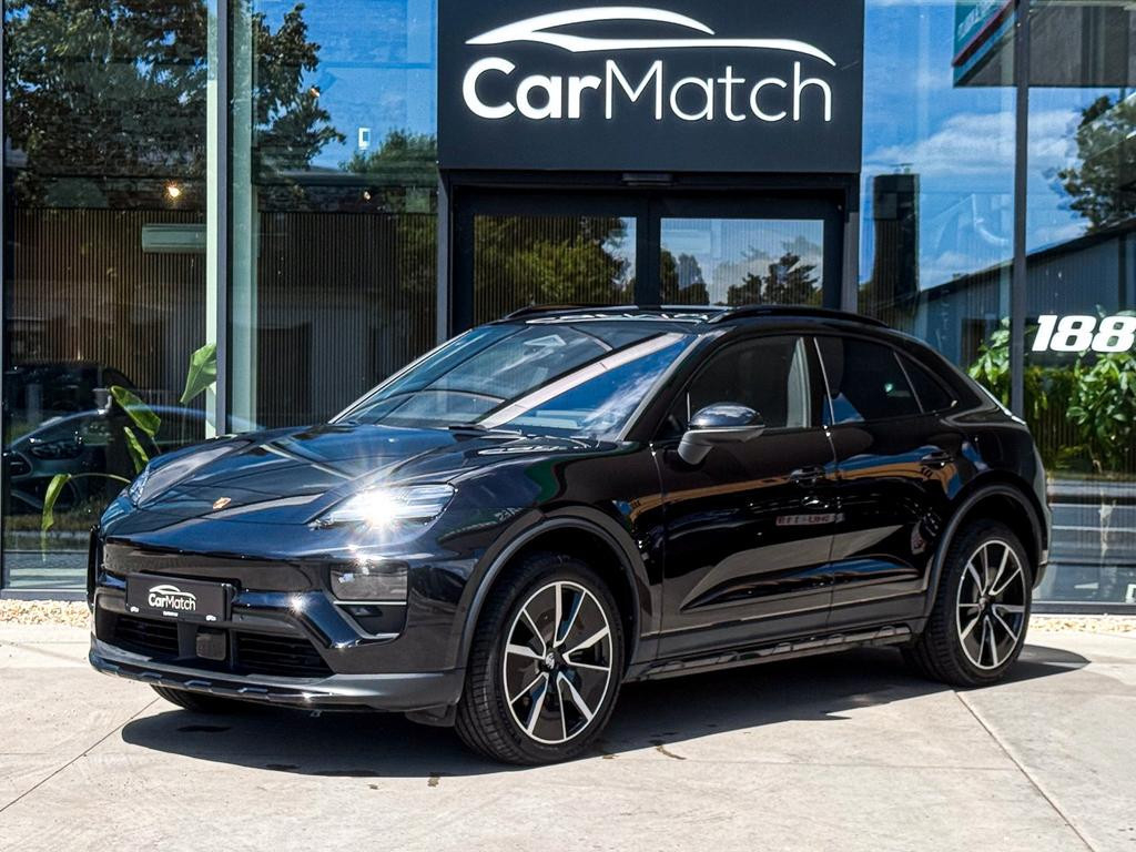Porsche Macan 4