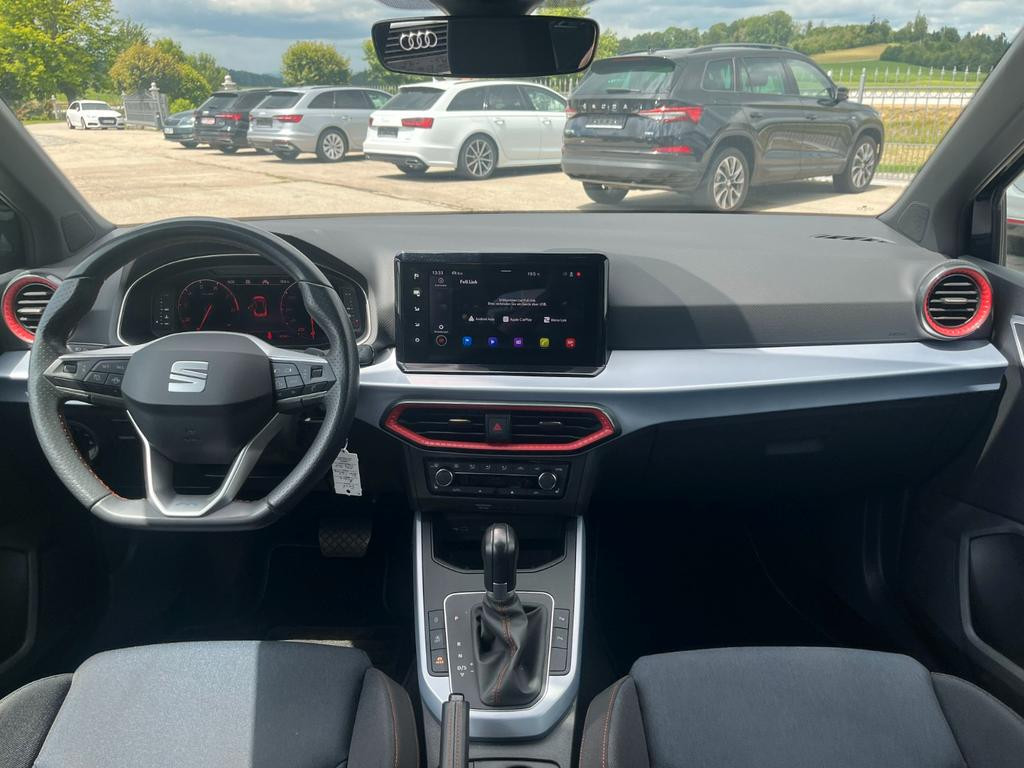 Seat Arona