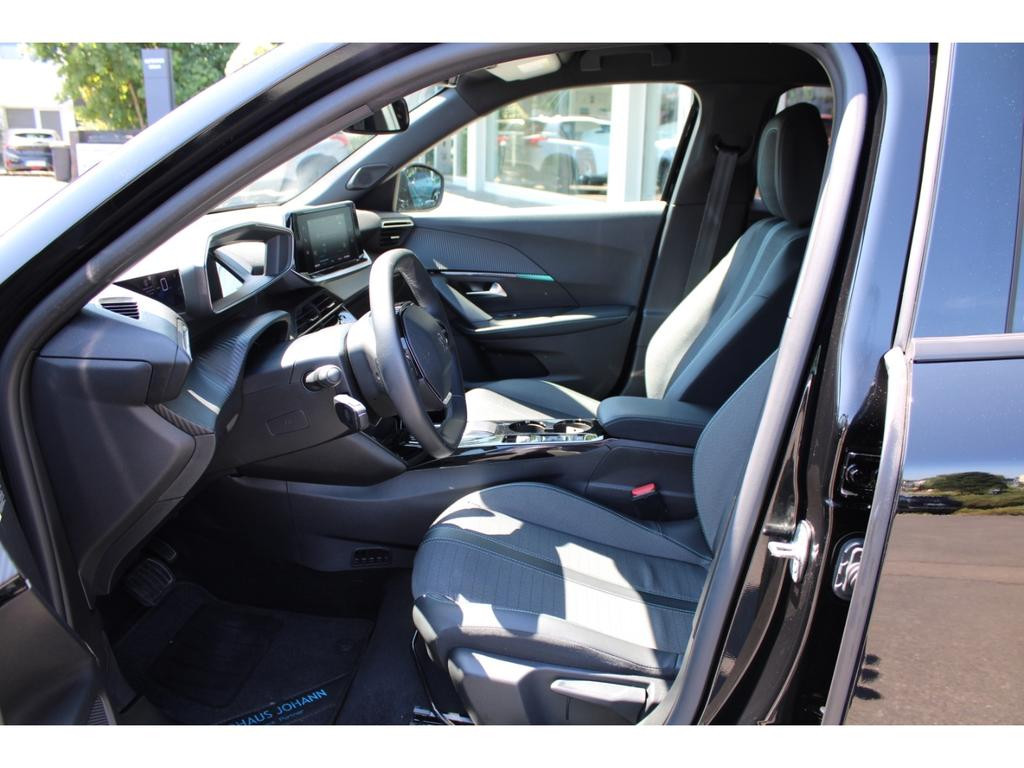 Peugeot e-2008