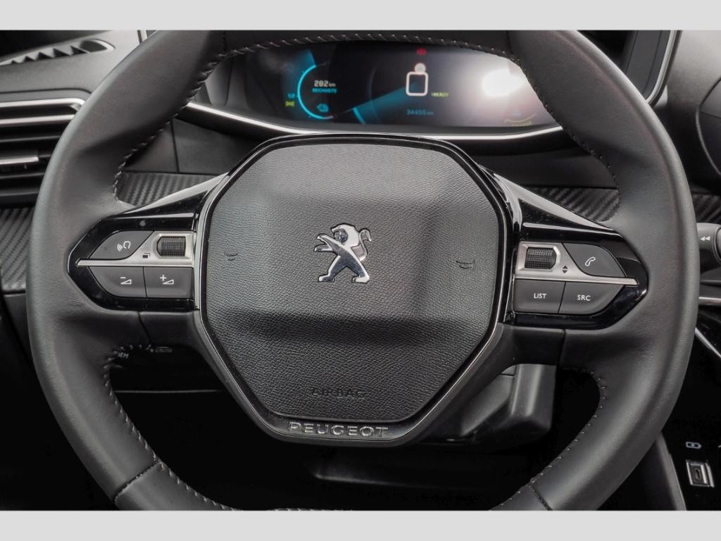 Peugeot e-2008