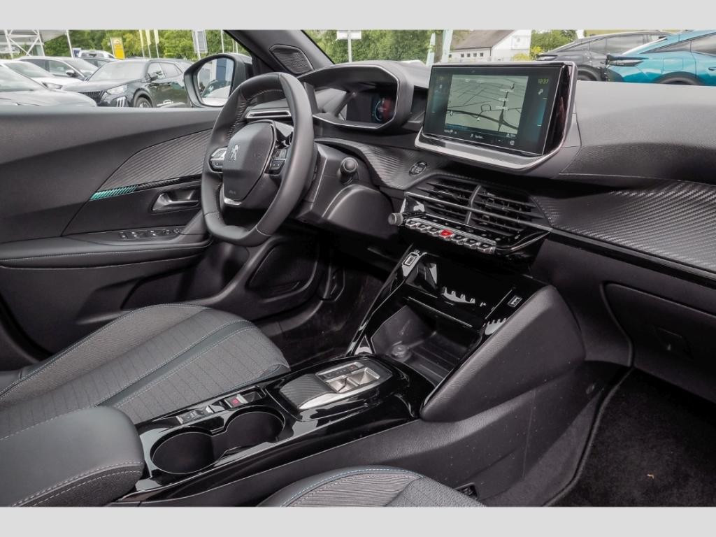 Peugeot e-2008
