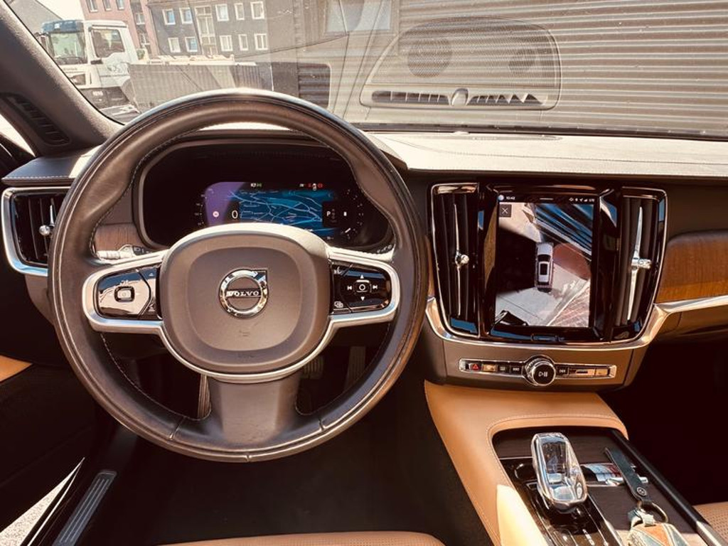 Volvo V90