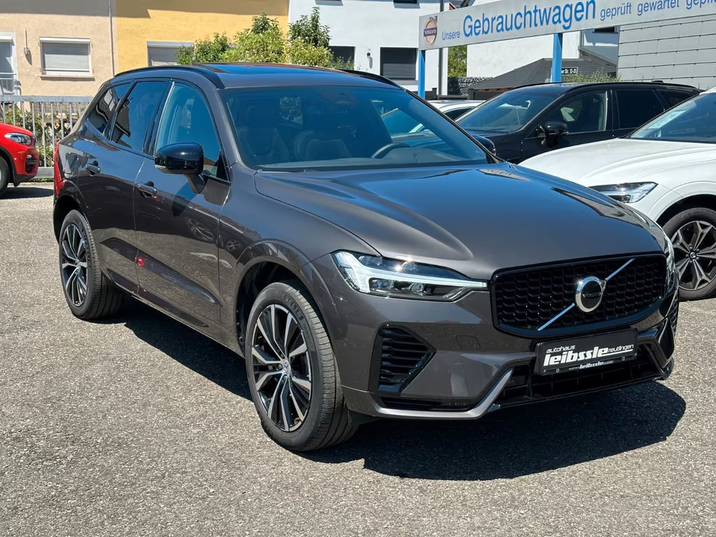 Volvo XC60 AWD R-Design T8 Plus Dark