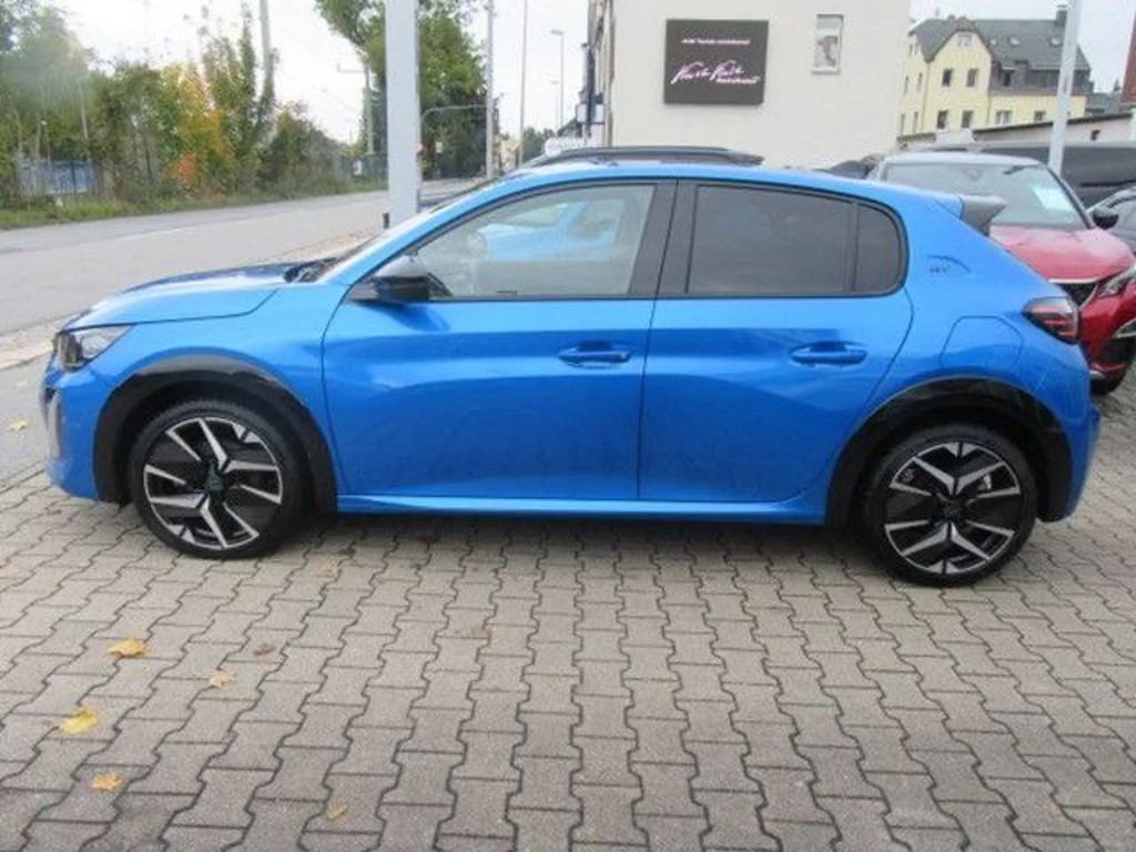 Peugeot e-208