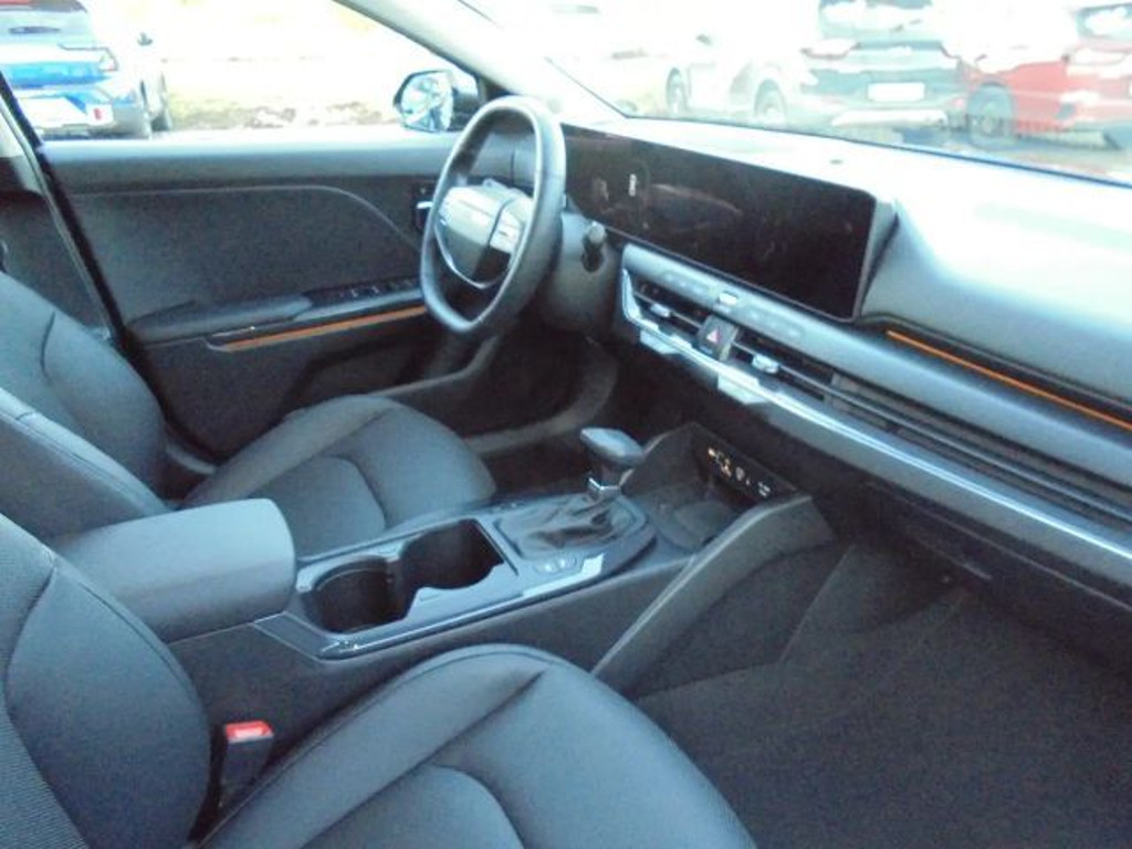 Kia K4