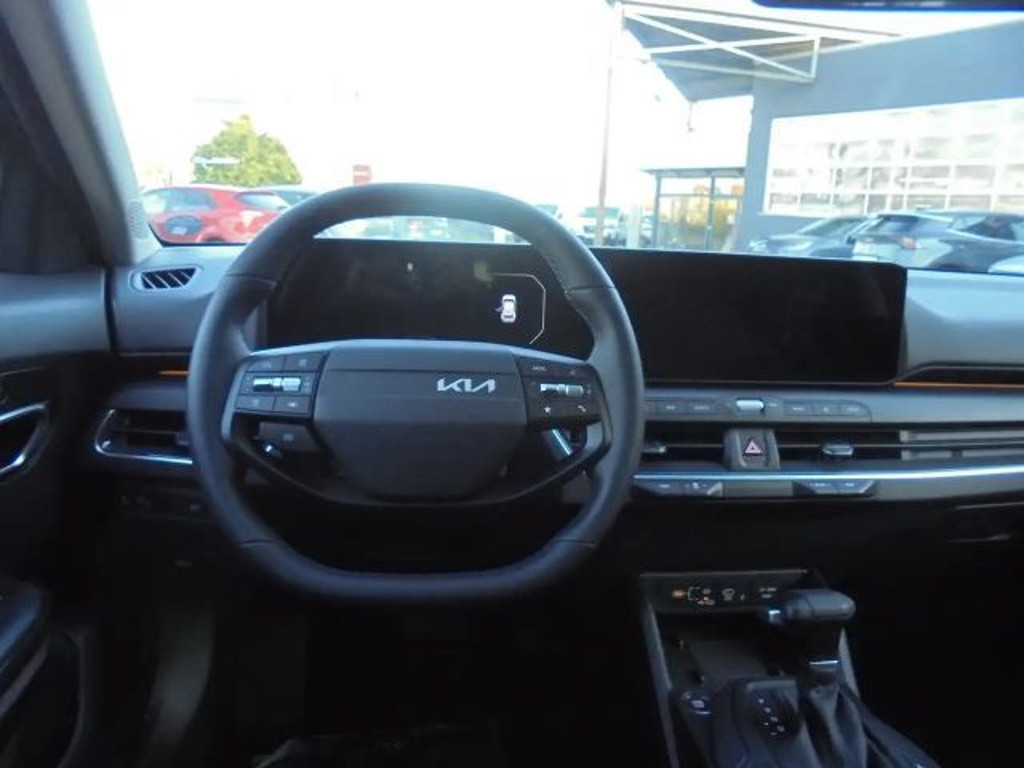Kia K4