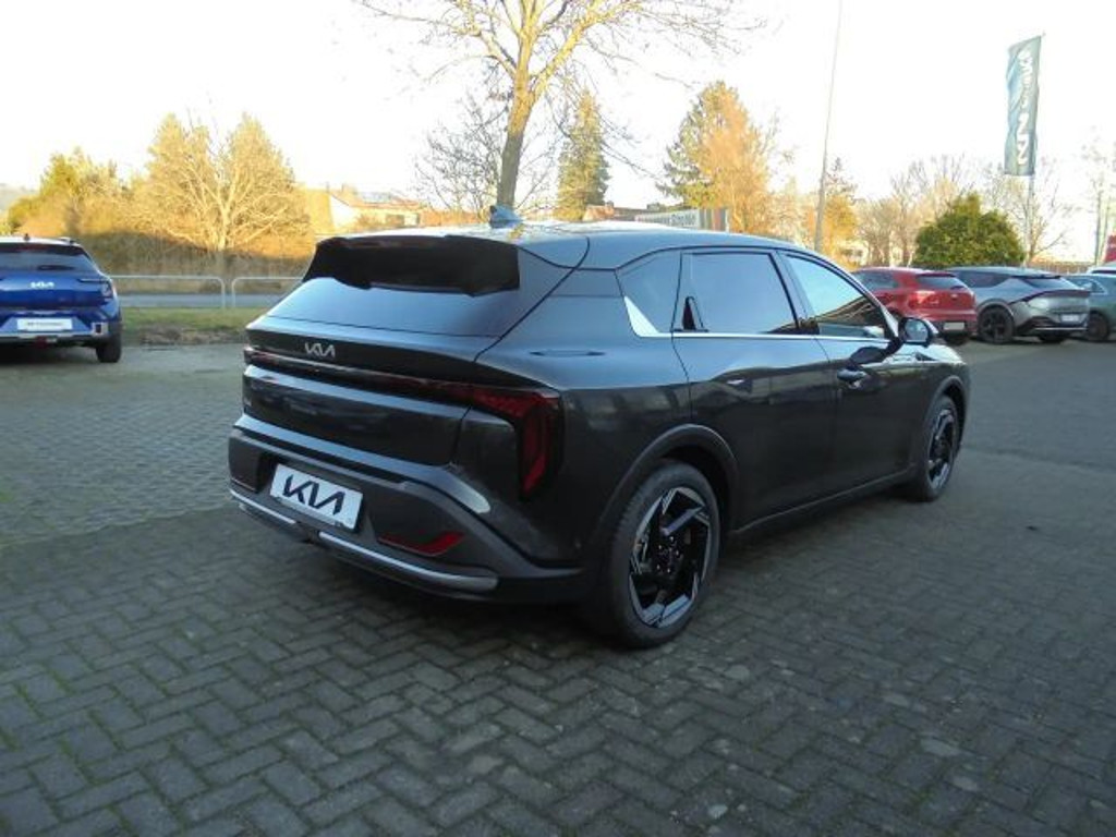 Kia K4