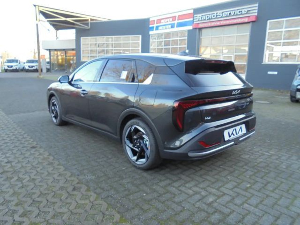 Kia K4