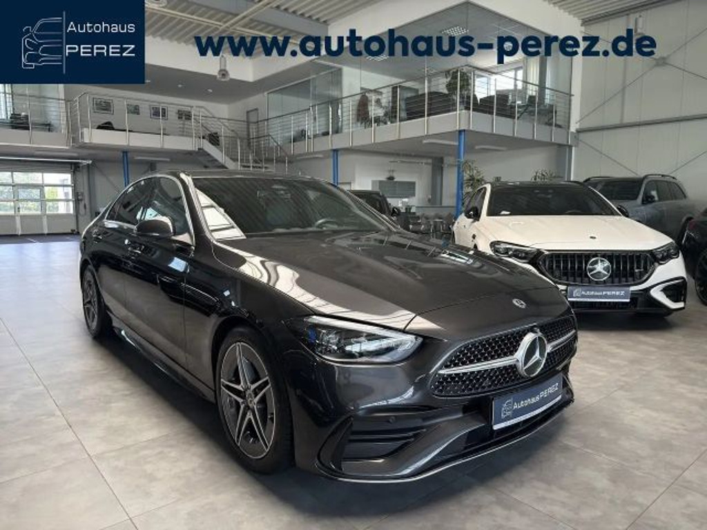Mercedes-Benz C-Klasse C 300 4MATIC AMG Line Sedan