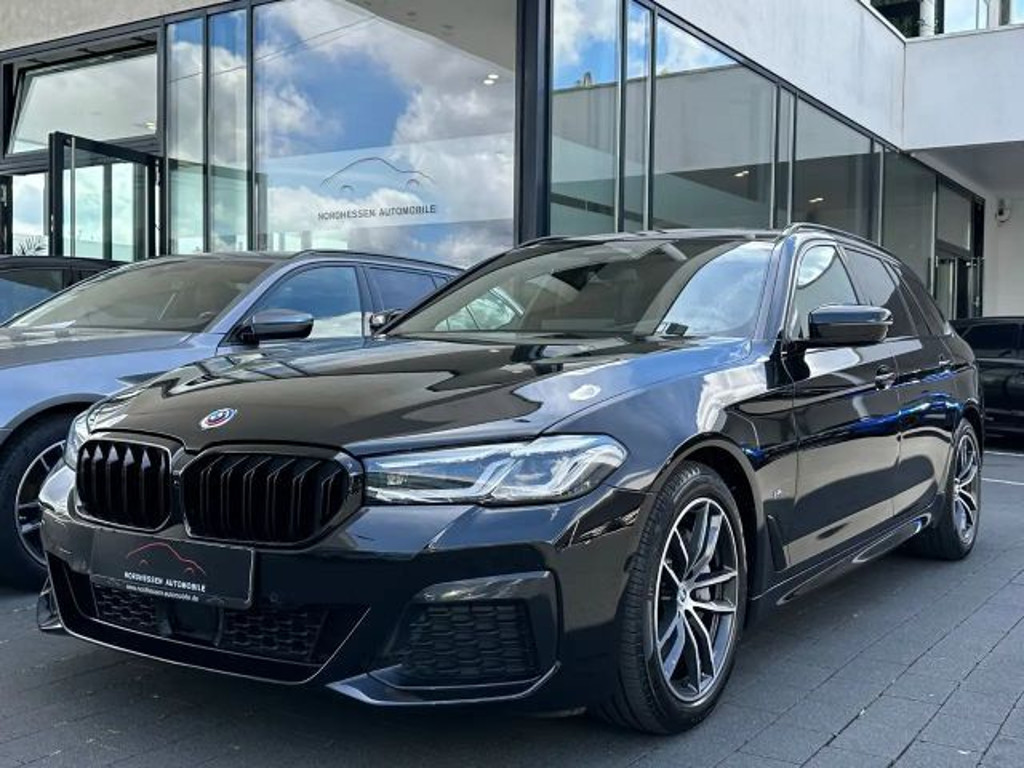 BMW 5 Serie 540 M-Sport xDrive Touring 540i